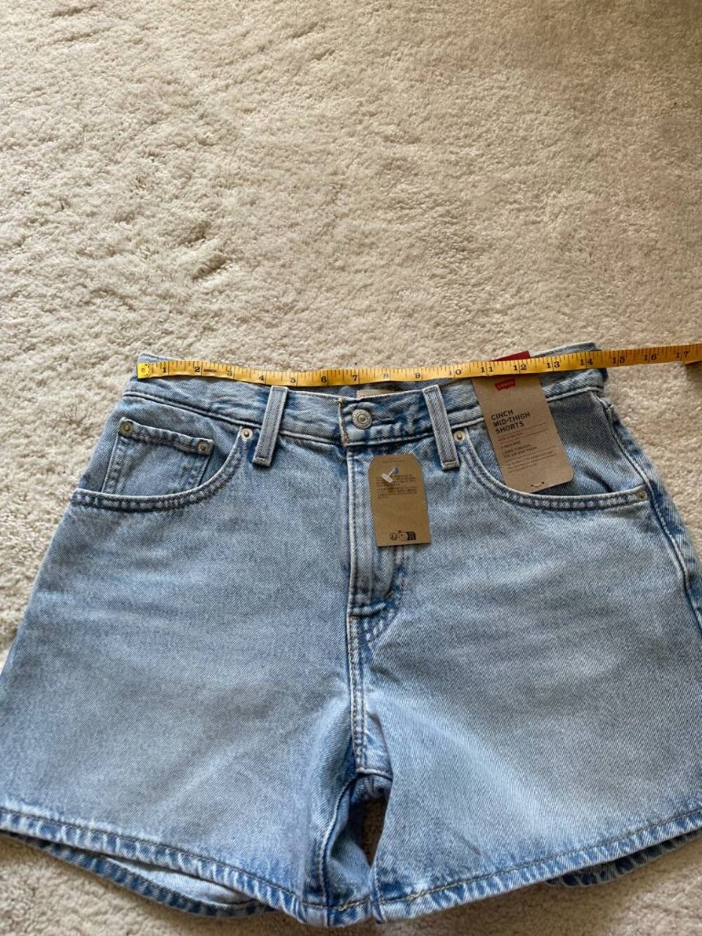 NWT Levi's Cinch High Rise Denim Shorts Size 28 - Picture 7 of 11